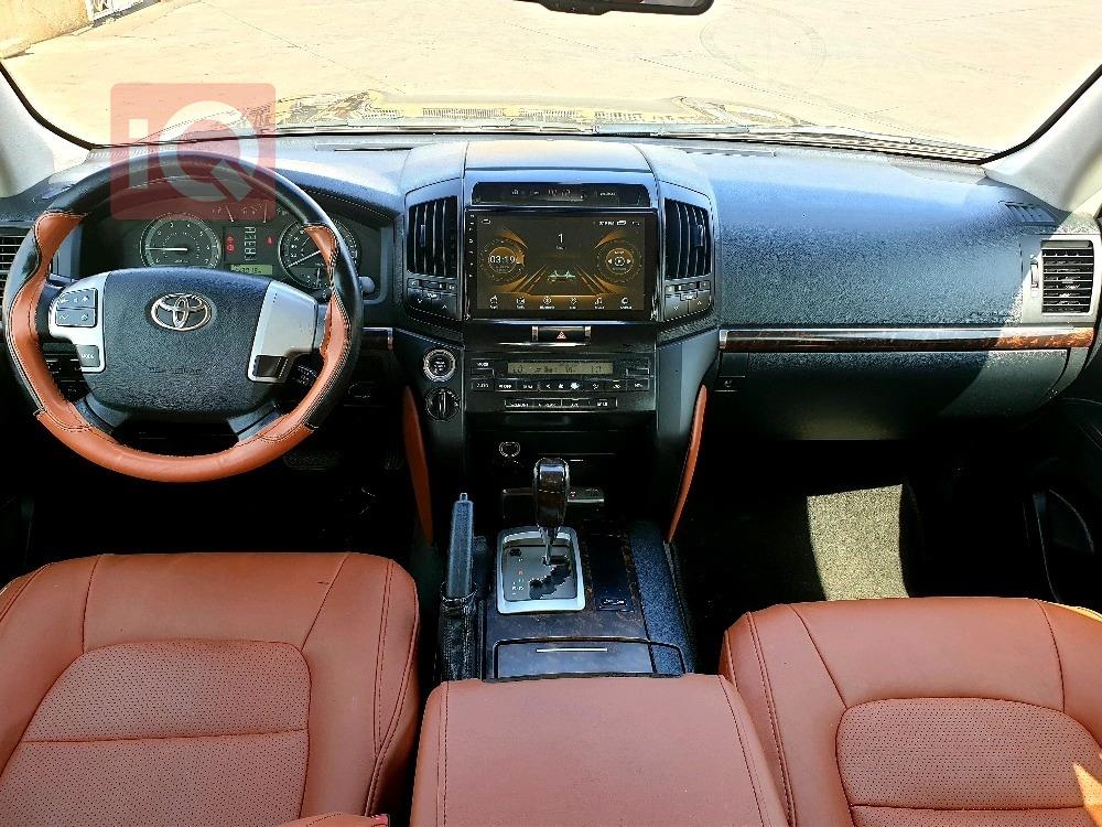 https://cdn.iqcars.ioe44dc787-b2fb-4cac-9d8a-505c21cf522a_1.jpg